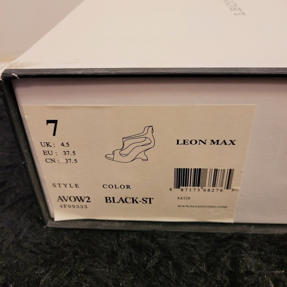 NIB LEON MAX BLACK SATIN ANGLED HEEL AVOW LEATHER T-STRAP WEDGE PUMP - Picture 15 of 16